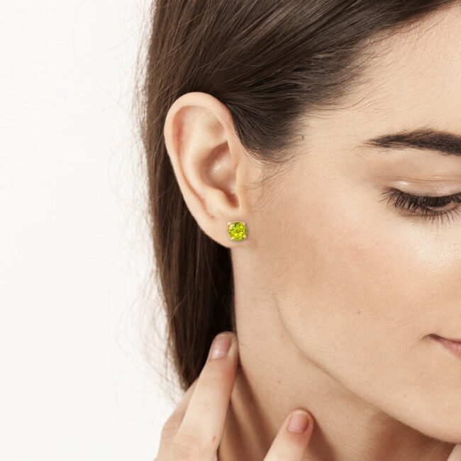 Peridot Round Earrings in 18K Gold