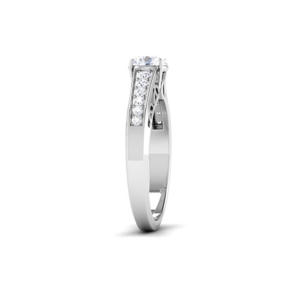 Captivating 0.80 Carat Diamond Ring: Brilliant Beauty in 18k Gold