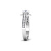 Radiant Cascade: 0.9 Carat Diamond Ring, Captivating Brilliance in 18k Gold - Image 4