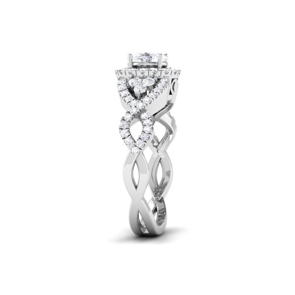 Diamond Delicacy: 0.6 Carat Sparkling Ring, Timeless Elegance in 18k Gold - Image 4
