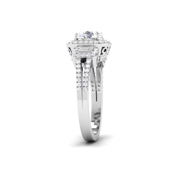 Dazzling Majesty: 1 Carat Diamond Ring, Regal Brilliance in 18k Gold