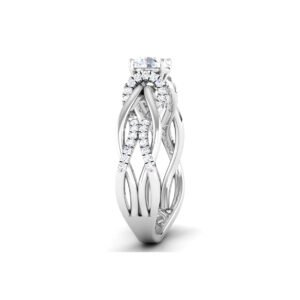 Enchanting 0.7 Carat Diamond Ring: Captivating Beauty in 18K Gold