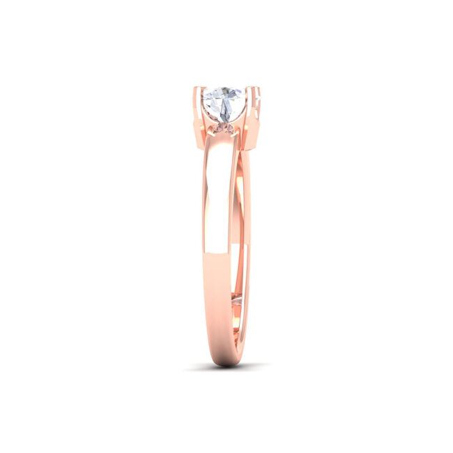 Sparkling Elegance: 0.7 Carat Diamond Ring in 18k Gold - Image 3