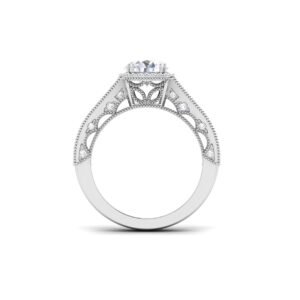 Majestic Brilliance: 1 Carat Diamond Regalia in 18k Gold