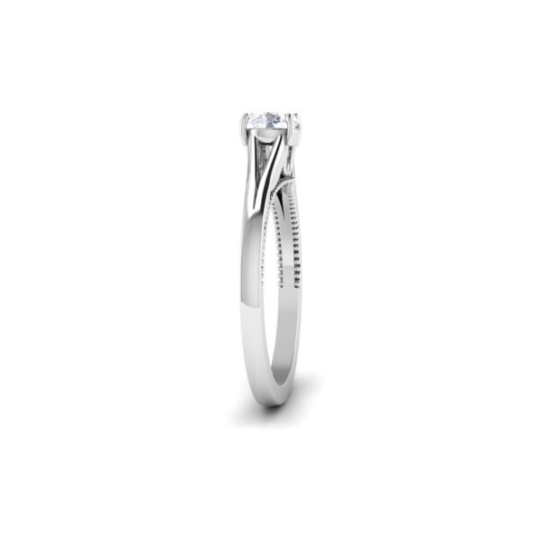 Golden Aura: 0.5 Carat Diamond Brilliance in 18k Gold