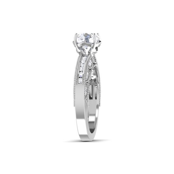 Enchanting Luster: 0.8 Carat Diamond Ring, Captivating Sparkle in 18k Gold