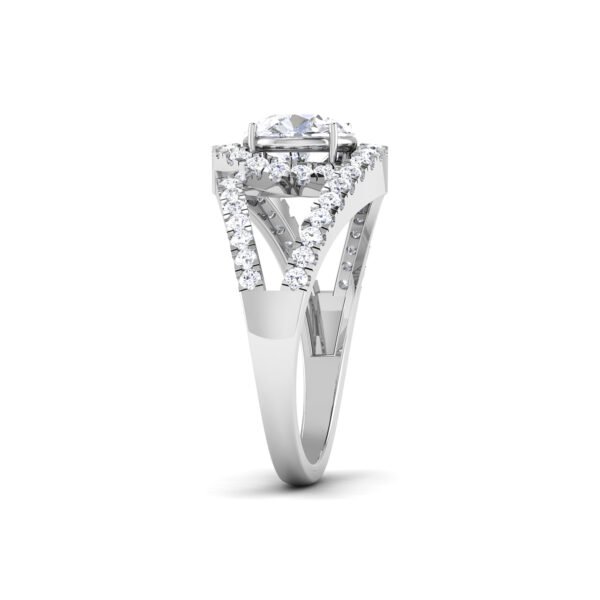 Timeless Splendor: 1 Carat Diamond Ring, Radiant Beauty in 18k Gold - Image 3