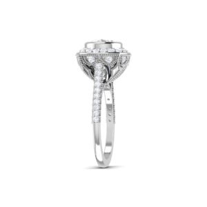 Glistening Cascade: 1 Carat Diamond Ring Captivating Sparkle in 18k Gold