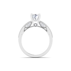 Ravishing Resplendence: 0.8 Carat Diamond Ring, Glamorous Magnificence in 18k Gold