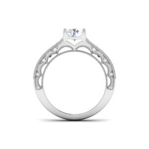 Stunning Sovereign: 0.8 Carat Diamond Ring, Captivating Authority in 18k Gold