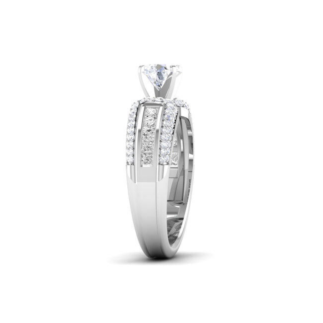 Captivating Gleam: 0.7 Carat Diamond Ring, Brilliant Beauty in 18k Gold