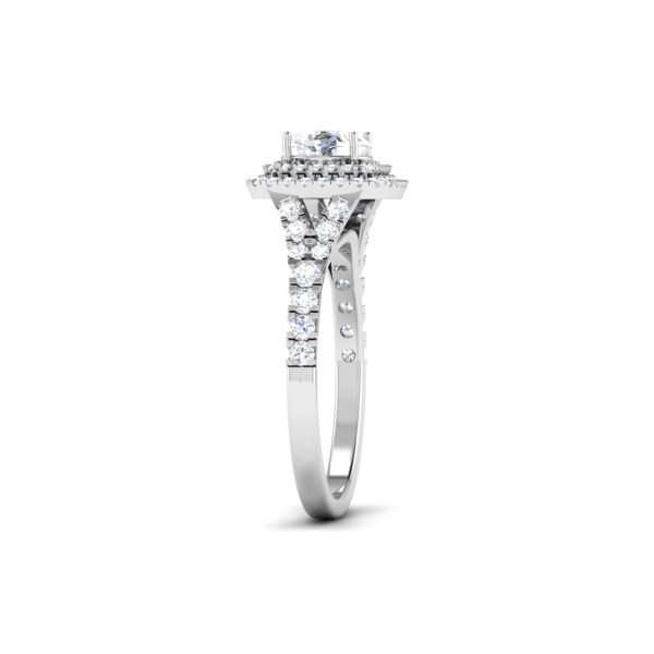 Glimmering Mirage: 0.7 Carat Diamond Ring, Mesmerizing Beauty in 18k Gold - Image 4
