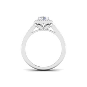 Mystic Sparkle: 0.6 Carat Diamond Ring, Enchanting Aura in 18k Gold