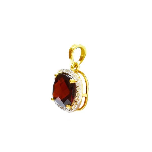 Garnet Diamonds Cushion-cut Pendant in 18K Gold - Image 2