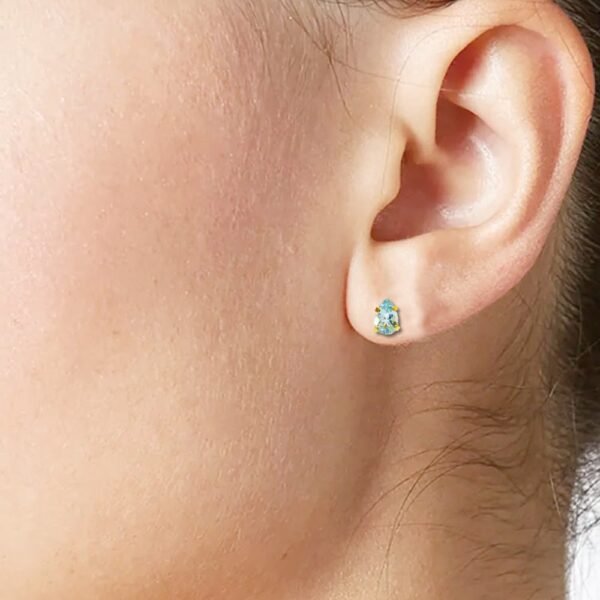 Aquamarine Pear-cut Earrings in 18K Gold - Image 2