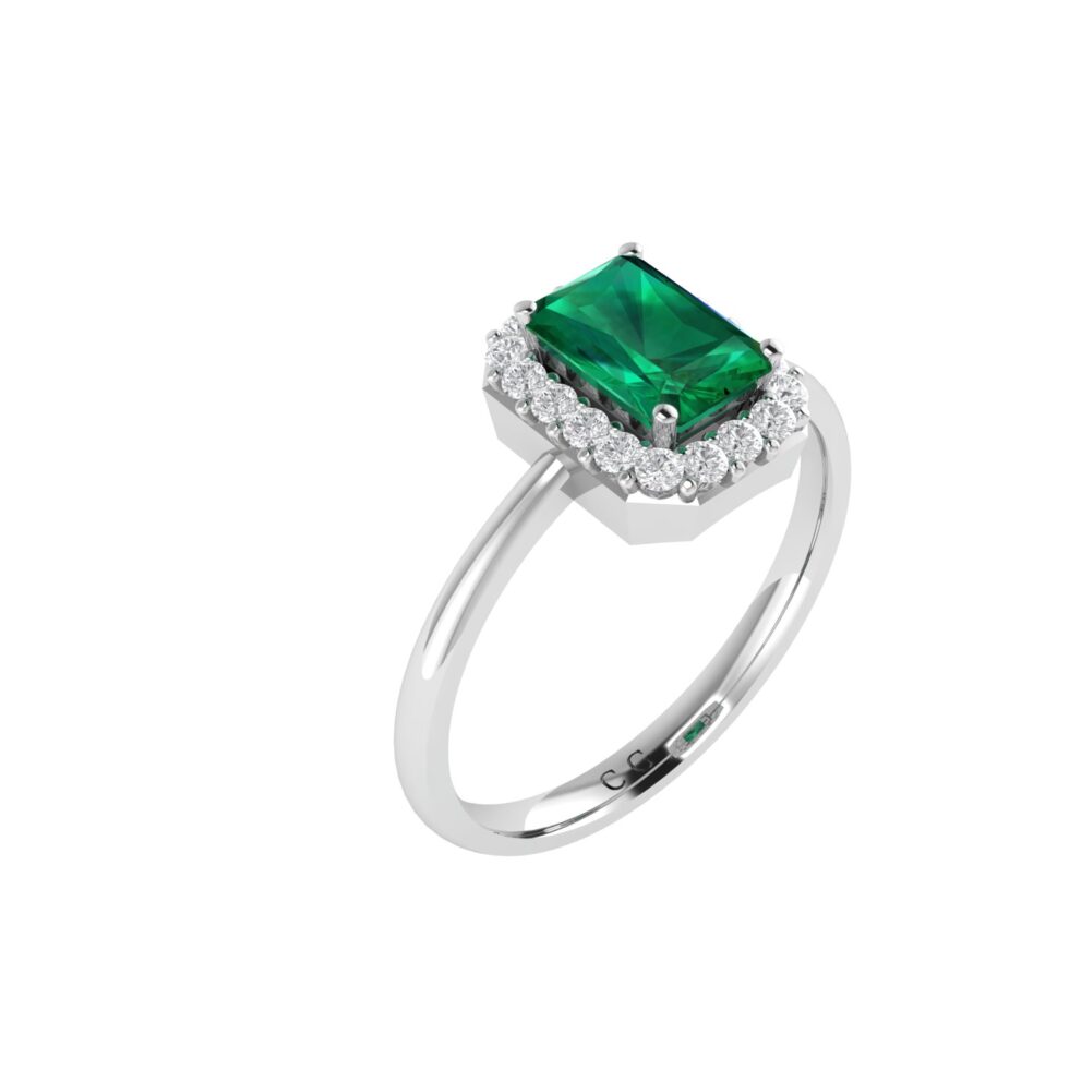 Diana Emerald  Cut Emerald and Glittering Diamond Ring in 18K Gold (0.25ct)