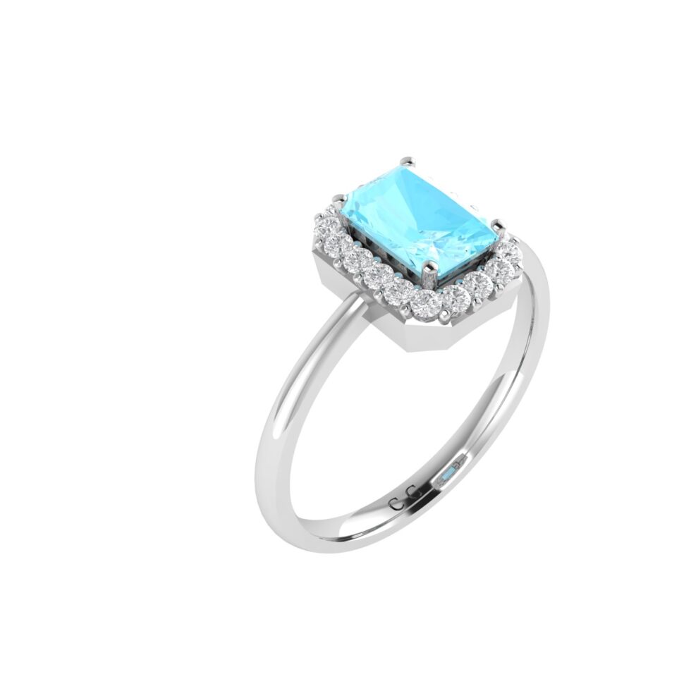 Diana Emerald  Cut Aquamarine and Gleaming Diamond Ring in 18K Gold (0.2ct)