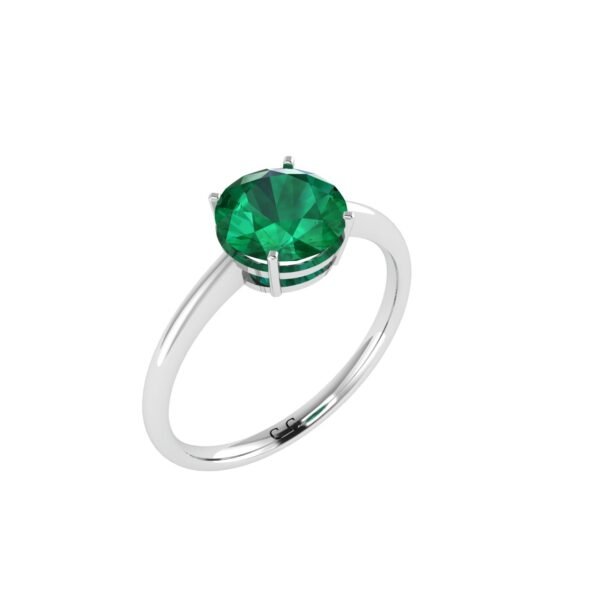 Regal Emerald Elegance Ring in 18k Gold