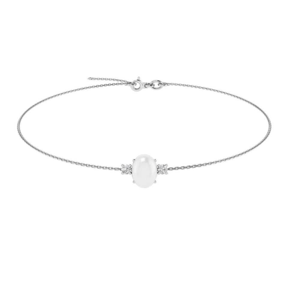 Minimalist Oval Opal Pendant in 18K Yellow Gold (0.28ct)