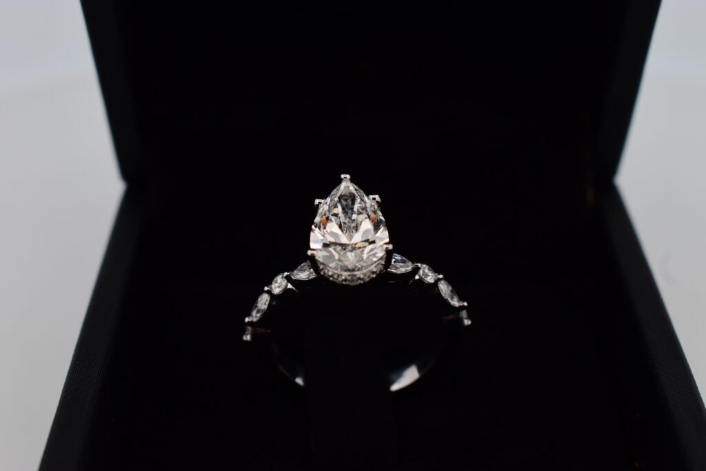 Luxury jewelry trends Europe