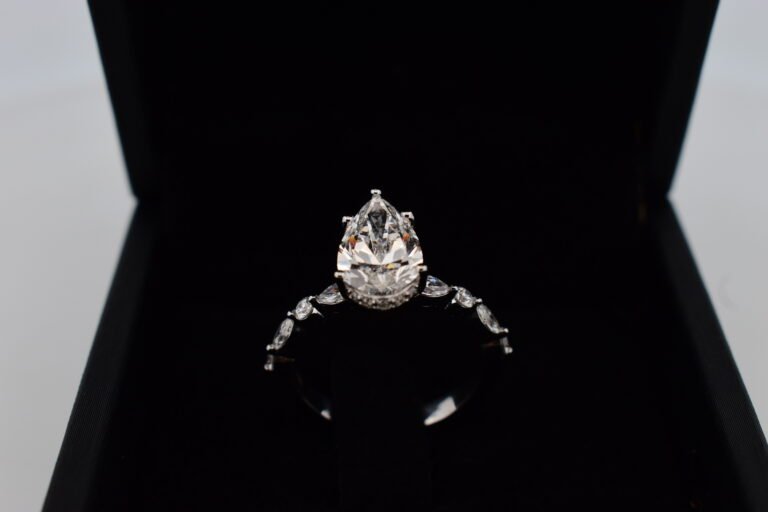 Luxury Jewelry Trends in Europe – Elegant Gold & Diamond Gifts 5 Luxury jewelry trends Europe