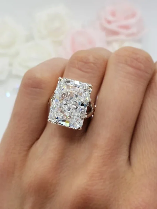 10 ct radiant cut lab grown diamond engagement ring IGI certified 14k white gold Dubai UAE luxury solitaire ring