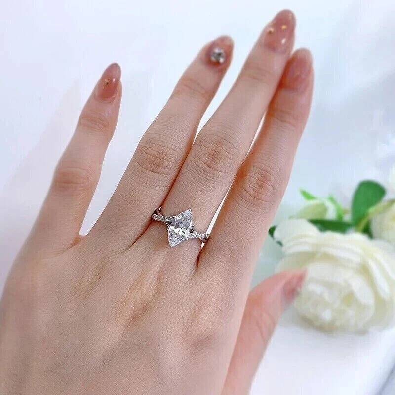 2.2 CT Lab Grown IGI CERTIFIED D VVS2 Marquise Cut Diamond 14k White Gold Ring - Image 2