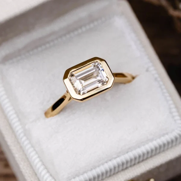 1.50Ct IGI E VVS2 Emerald Cut Lab Grown Diamond Engagement Ring 14K Yellow Gold