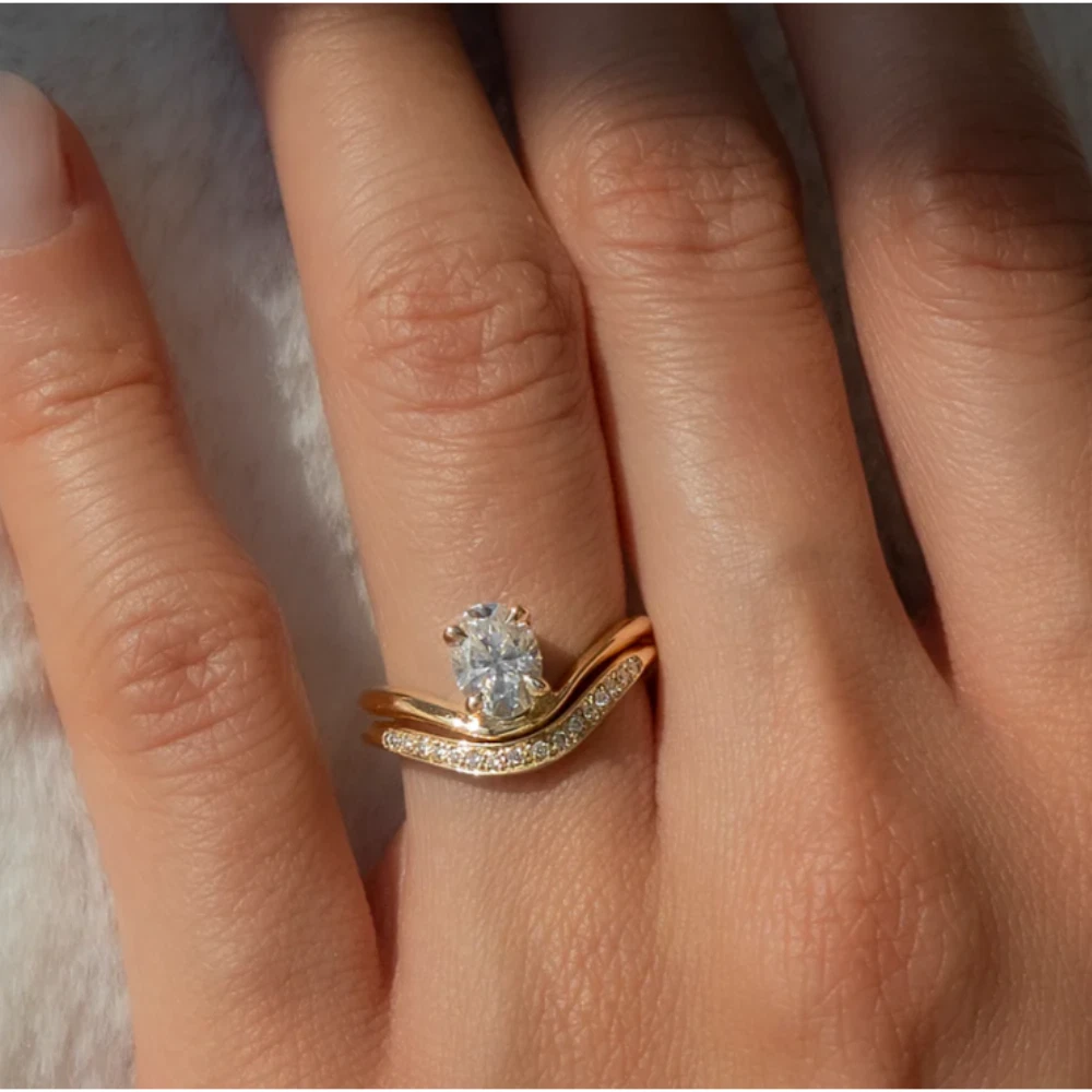Lab Grown Diamond Bridal Set 14K Yellow Gold Dubai – 1.40 CT Oval IGI Certified Engagement Ring Set UAE - Image 2