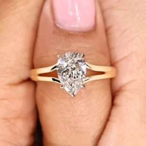 2.10 CT Pear Cut Lab Diamond Solitaire Ring in 14K Gold – IGI Certified E VVS2