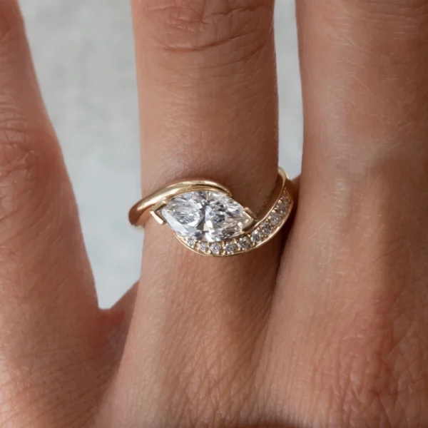 2.00 CT Marquise East-West Lab Diamond Ring in 14K Gold – IGI Certified (VS1/E)