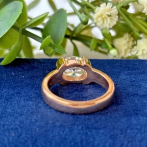 2.00ct Oval East-West Lab Diamond Engagement Ring in 14K Yellow Gold (E VVS2, IGI Certified, Dubai Crafted)