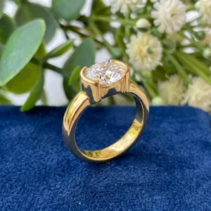 2.00ct Oval East-West Lab Diamond Engagement Ring in 14K Yellow Gold (E VVS2, IGI Certified, Dubai Crafted)