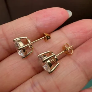 2.00 CTW Lab Diamond Stud Earrings D/VS1 – 14K Gold IGI Certified, Dubai Crafted