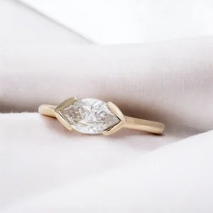 1.00 Ct Marquise Lab Grown Diamond Ring 14K Yellow Gold Dubai – IGI Certified E VVS2