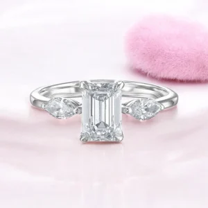 Emerald Cut Lab Grown Diamond Engagement Ring 14K Gold Dubai – 1.30 CT IGI D VVS2