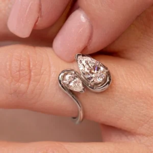 2.00ct Pear Cut Toi et Moi Lab Diamond Ring in 18K White Gold (D VVS2, IGI Certified, Dubai Made)