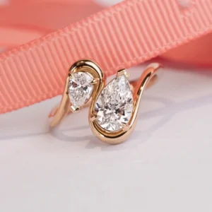 2.00ct Pear Cut Toi et Moi Lab Diamond Ring in 18K White Gold (D VVS2, IGI Certified, Dubai Made)