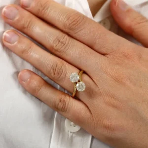 2CTW two stone diamond engagement ring 14K gold Dubai IGI certified lab grown E VVS2