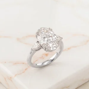 3.30 CT Oval Cut CVD Diamond Engagement Ring – E/VVS2, 18K Yellow Gold | IGI Certified Dubai