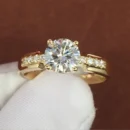 2.20 CT round IGI certified lab-grown diamond engagement ring in 14K yellow gold Dubai