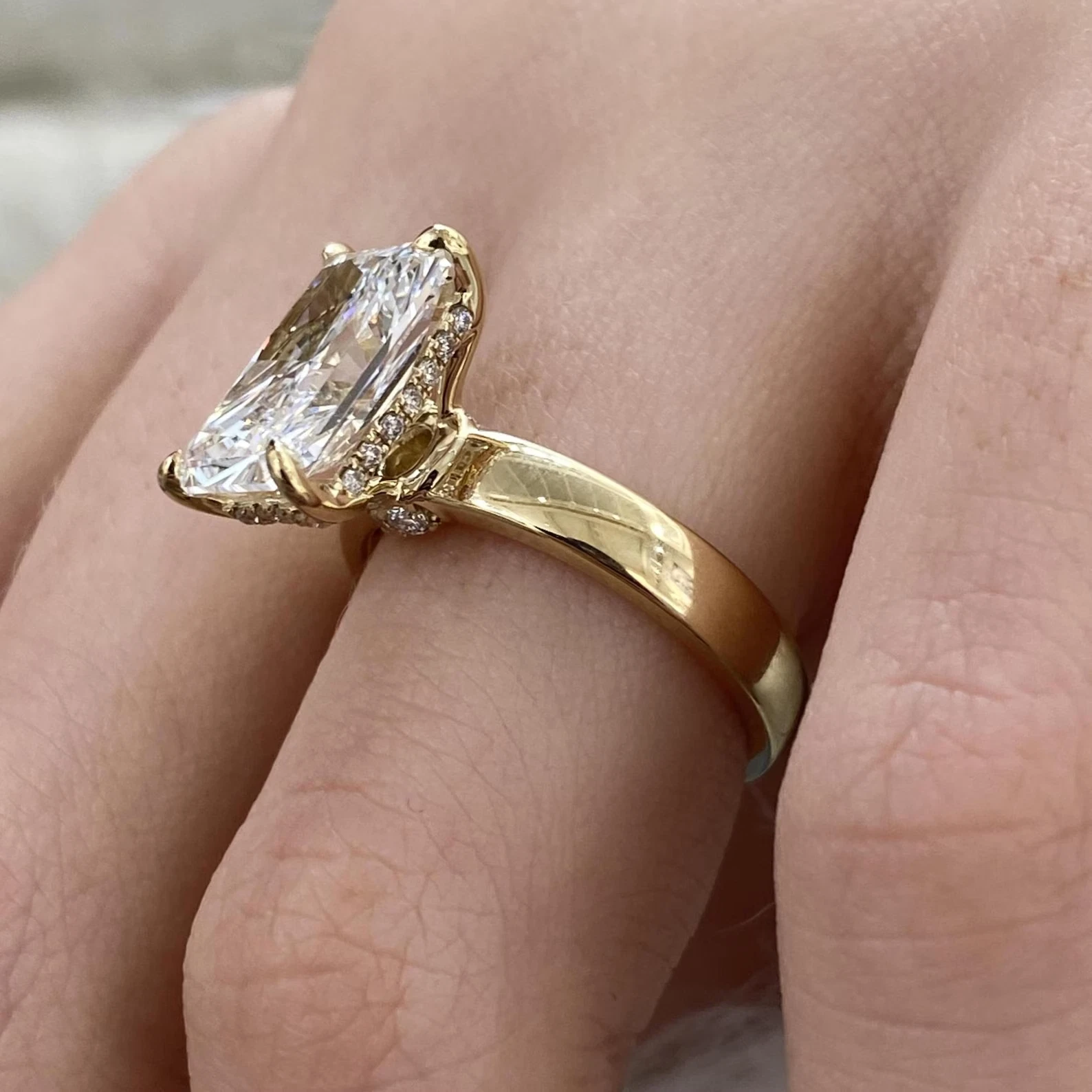 Radiant Lab Grown Diamond Engagement Ring 14K Yellow Gold 5.20CT E VVS2 Dubai - Image 5