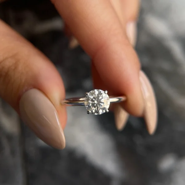 1Ct D VVS2 IGI Certified Lab Grown Diamond Women Solitaire Ring 18K White Gold