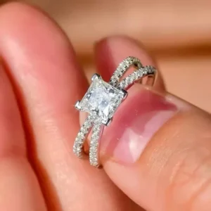 14K White Gold Princess Cut 2.4CT E VVS2 IGI Certified Lab Grown Diamond Engagement Ring Dubai UAE