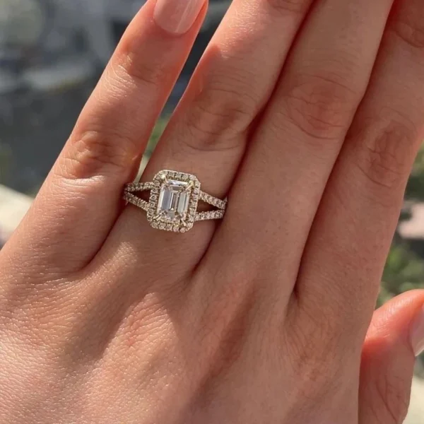 2.10 Ct Emerald Cut E VVS2 IGI Cert Lab Grown Diamond Engagement Ring 18K Gold