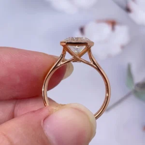 4.00ct Radiant Cut Lab-Grown Diamond Ring in 14K Yellow Gold (IGI Certified, E/VVS2 Bezel Setting)