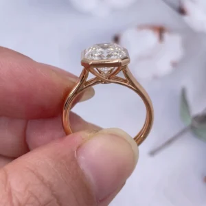 4.00ct Radiant Cut Lab-Grown Diamond Ring in 14K Yellow Gold (IGI Certified, E/VVS2 Bezel Setting)