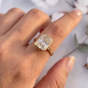 4.00ct Radiant Cut Lab-Grown Diamond Ring in 14K Yellow Gold (IGI Certified, E/VVS2 Bezel Setting)