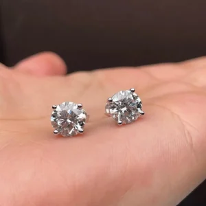 2.00 CTW Lab Diamond Stud Earrings D/VS1 – 14K Gold IGI Certified, Dubai Crafted