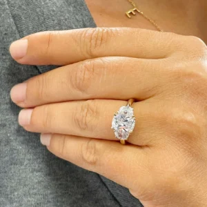 3.0Ct Cushion & Half Moon Lab Grown Diamond Engagement Ring in 14K Gold – IGI Certified E VVS2 | Luxury Dubai UAE